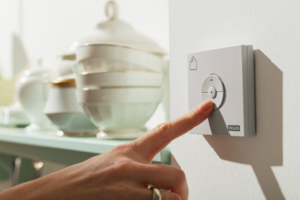 elektrisch schwingfenster